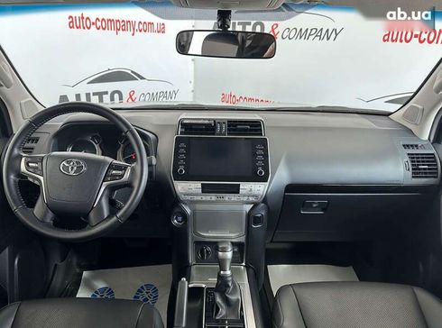 Toyota Land Cruiser Prado 2023 - фото 24