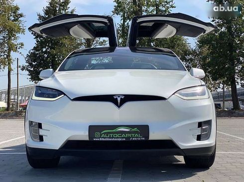 Tesla Model X 2017 - фото 12