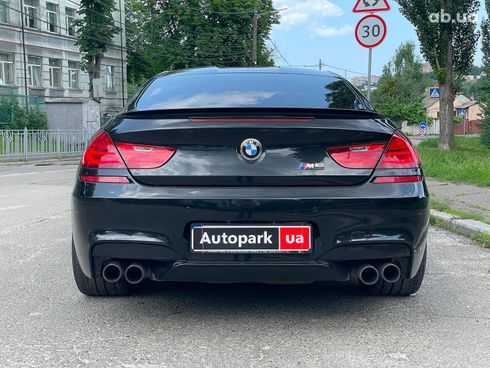 BMW M6 2012 черный - фото 8