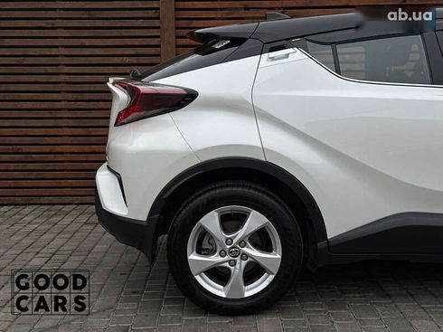 Toyota C-HR 2018 - фото 14