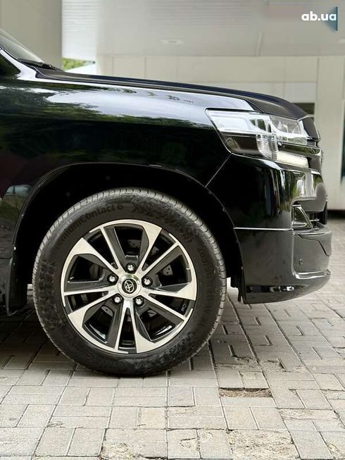 Toyota Land Cruiser 2020 - фото 13