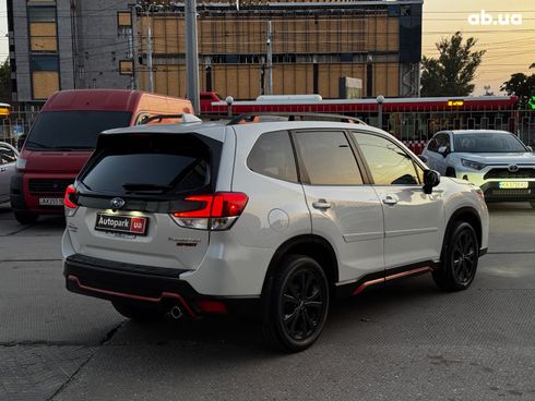 Subaru Forester 2020 белый - фото 7