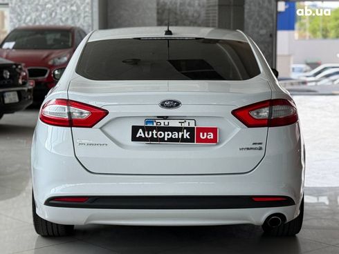 Ford Fusion 2015 белый - фото 6