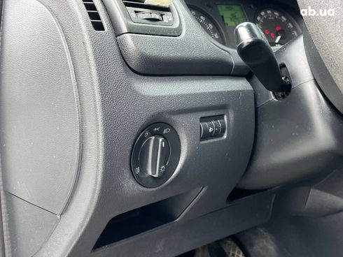Skoda Fabia 2014 белый - фото 33