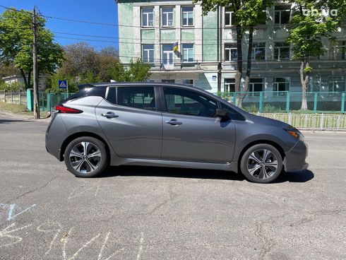 Nissan Leaf 2020 серый - фото 6