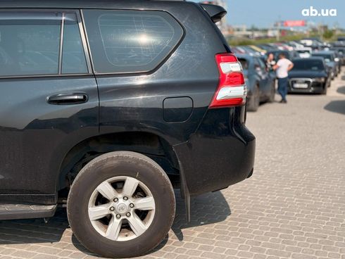 Toyota Land Cruiser Prado 2016 черный - фото 6