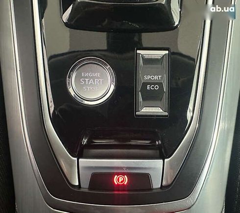 Peugeot 308 2020 - фото 15