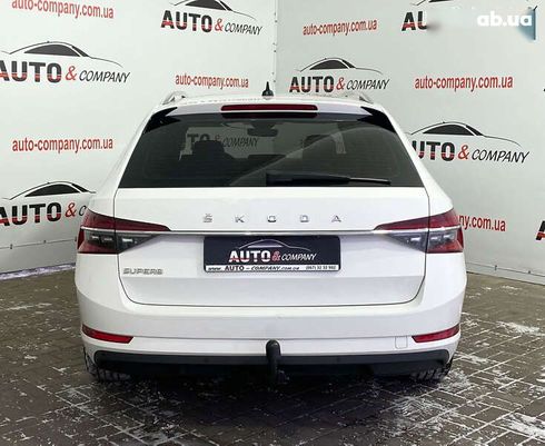 Skoda Superb 2020 - фото 4