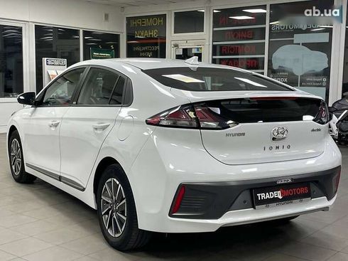 Hyundai Ioniq 2021 - фото 12