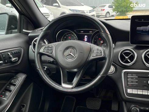 Mercedes-Benz GLA-Класс 2019 серый - фото 152