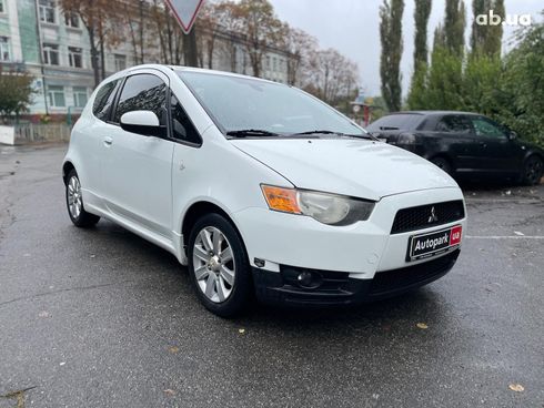 Mitsubishi Colt 2010 белый - фото 5