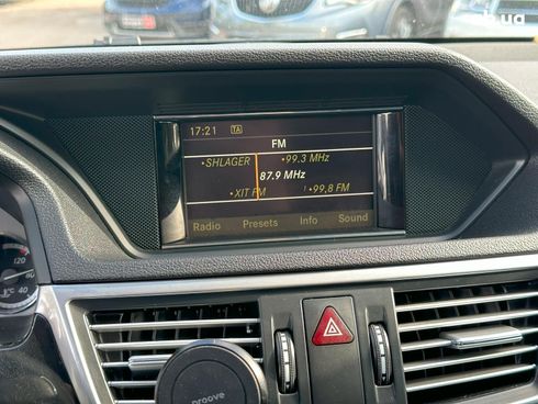 Mercedes-Benz E-Класс 2011 белый - фото 26