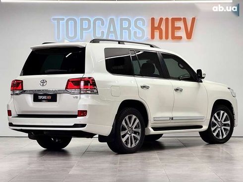Toyota Land Cruiser 2019 - фото 4