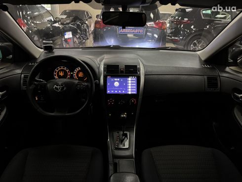 Toyota Corolla 2012 серый - фото 9
