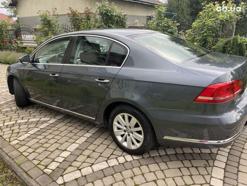 Volkswagen Passat 2013 серый - фото 4