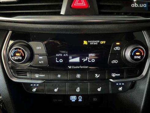 Hyundai Santa Fe 2018 - фото 16