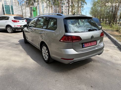 Volkswagen Golf 2019 серебристый - фото 5