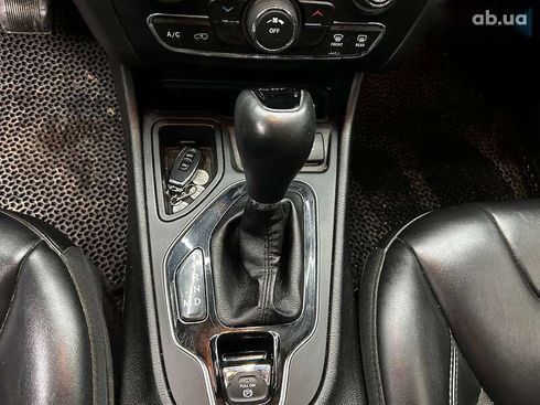 Jeep Cherokee 2019 - фото 13