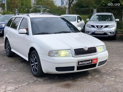 Skoda octavia tour 2007 белый - фото 3