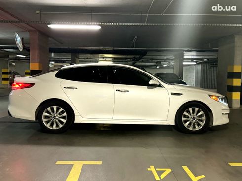 Kia Optima 2016 белый - фото 6