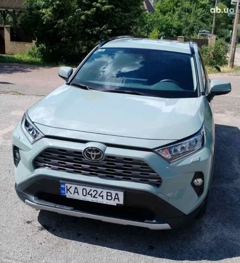 Toyota RAV4 2020 зеленый - фото 5