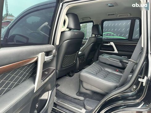 Toyota Land Cruiser 2017 - фото 18