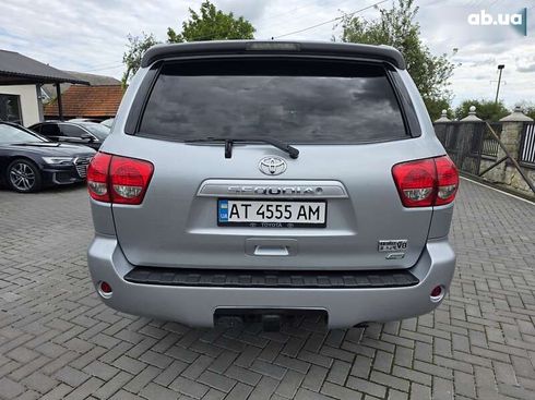 Toyota Sequoia 2014 - фото 9