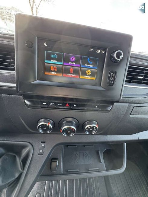 Renault Master 2021 - фото 21