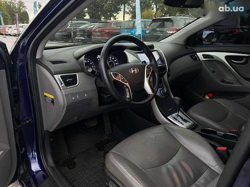 Hyundai Elantra 2011 - фото 23