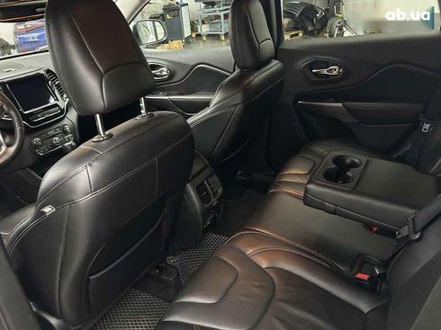Jeep Cherokee 2019 - фото 12