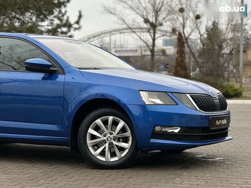 Skoda Octavia 2019 - фото 10