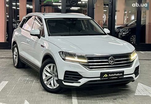 Volkswagen Touareg 2019 - фото 2