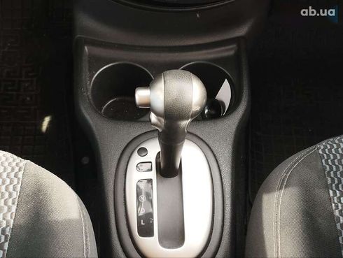 Nissan Versa 2015 - фото 26