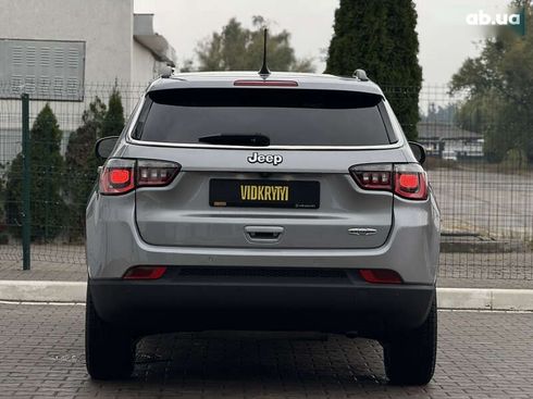 Jeep Compass 2020 - фото 13