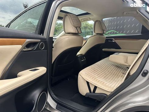 Lexus RX 2021 - фото 17