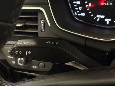 Audi A4 2021 - фото 24
