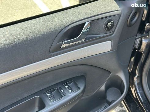 Skoda Octavia 2010 - фото 15