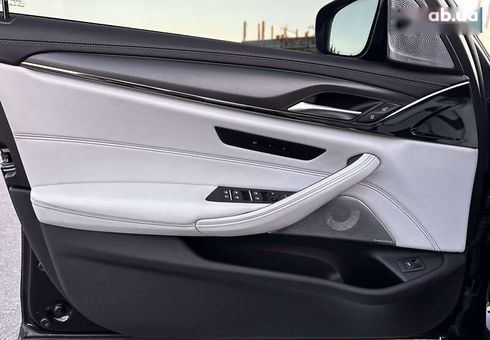 BMW M5 2022 - фото 26