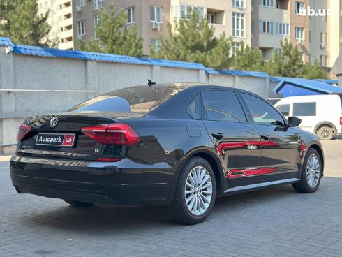 Volkswagen Passat 2016 черный - фото 5