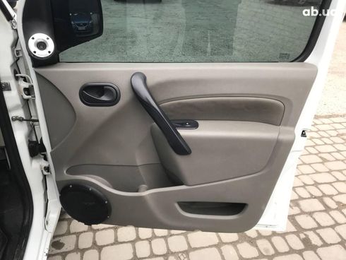 Renault Kangoo 2008 белый - фото 18