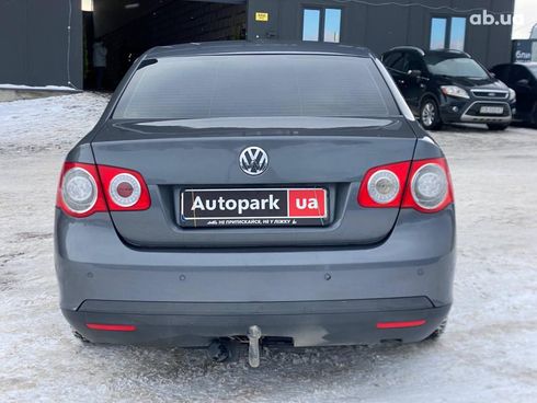 Volkswagen Jetta 2008 серый - фото 11