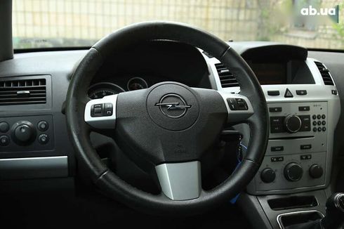 Opel Zafira 2009 - фото 24