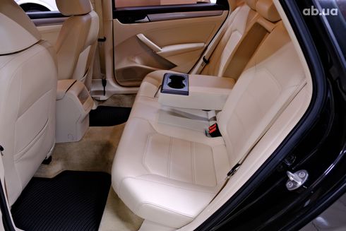 Volkswagen Passat 2015 черный - фото 8