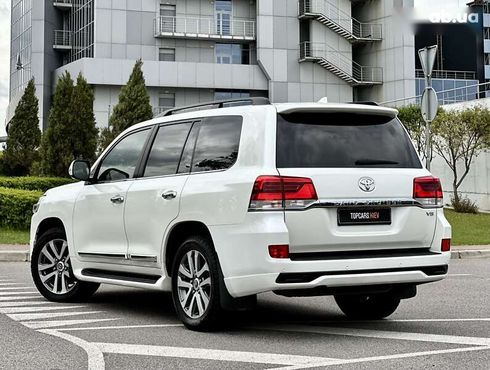 Toyota Land Cruiser 2017 - фото 8
