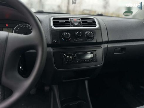 Skoda Fabia 2008 - фото 27