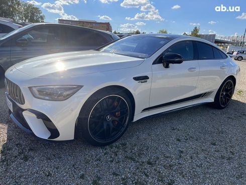 Mercedes-Benz AMG GT 4 2022 - фото 30