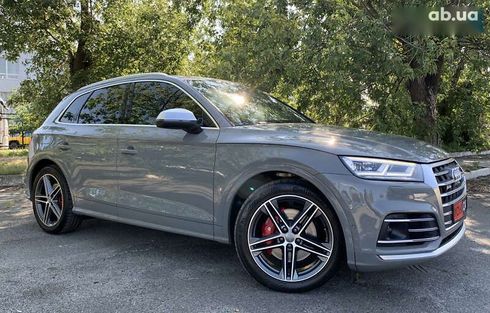 Audi SQ5 2018 - фото 17