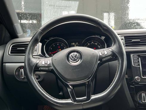 Volkswagen Jetta 2016 серый - фото 34