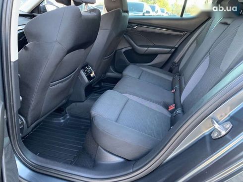 Skoda Octavia 2020 - фото 29