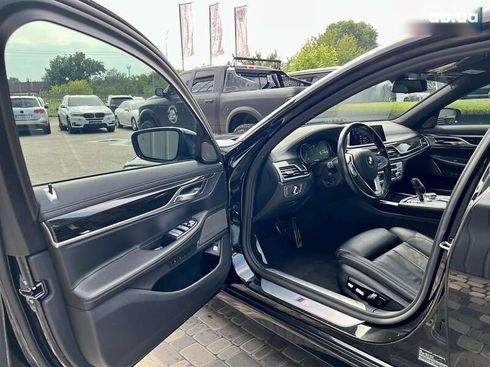 BMW 7 серия 2018 - фото 15
